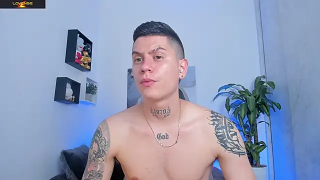 Snapshot of Yeiko_Romero_ chatting on 21, 9, 2025 Yeiko Romero online show from 21, 9, 2025