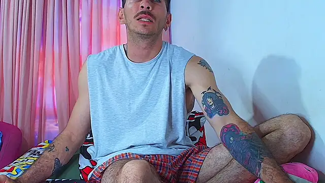 Thomass00 online show from 25, 2, 2025