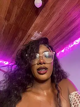 TIFFANYYSTAR online show from 3, 6, 2026
