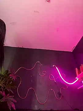 TIFFANYYSTAR online show from 2, 12, 2025