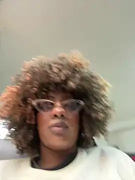 TIFFANYYSTAR online show from 4, 3, 2025