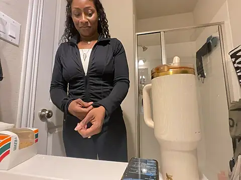Snapshot of wynterheat chatting on 20, 6, 2026 wynterheat online show from 20, 6, 2026