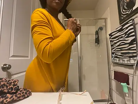 Snapshot of wynterheat chatting on 13, 6, 2026 wynterheat online show from 13, 6, 2026