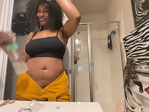 Snapshot of wynterheat chatting on 14, 6, 2026 wynterheat online show from 14, 6, 2026