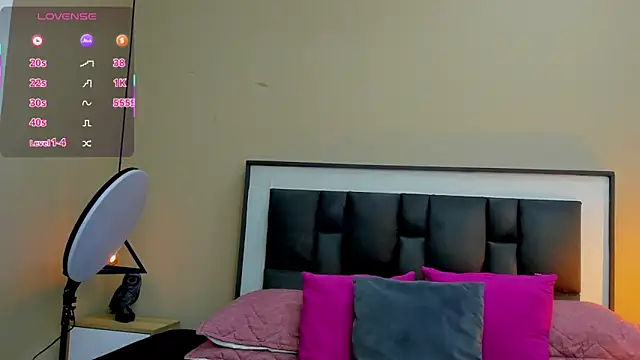 Ayla martinez online show from 23, 9, 2025