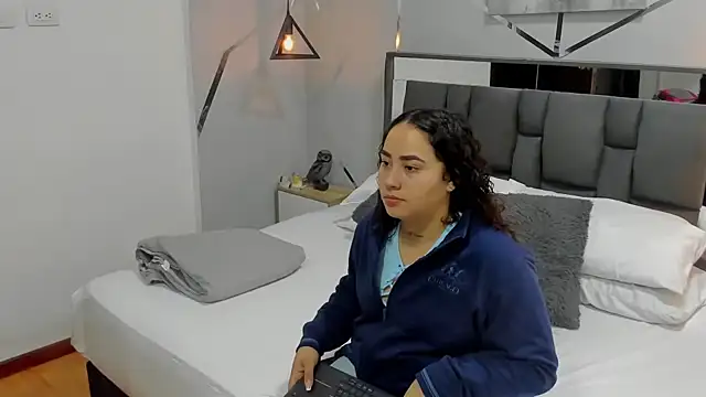 Ayla martinez online show from 10, 3, 2025