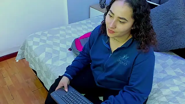 Ayla martinez online show from 20, 3, 2025