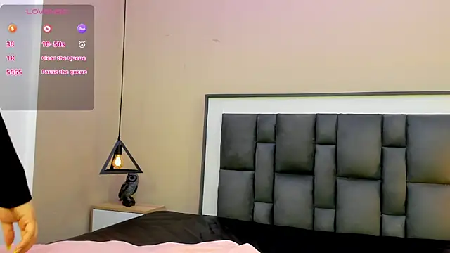Ayla martinez online show from 21, 9, 2025