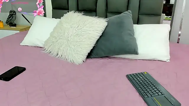 Ayla martinez online show from 23, 2, 2025