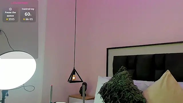 Ayla martinez online show from 4, 10, 2025