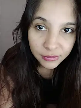 apriilhot online show from 12, 6, 2026
