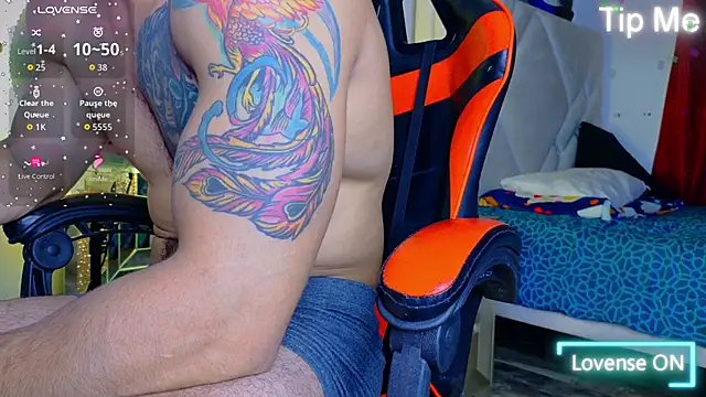 Snapshot of Rich_boy01 chatting on 18, 10, 2025 Rich boy01 online show from 18, 10, 2025