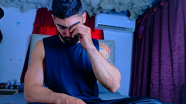 Rich boy01 online show from 11, 7, 2026