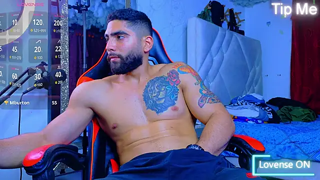 Rich boy01 online show from 18, 4, 2026