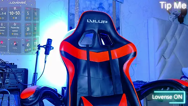 Snapshot of Rich_boy01 chatting on 12, 10, 2025 Rich boy01 online show from 12, 10, 2025