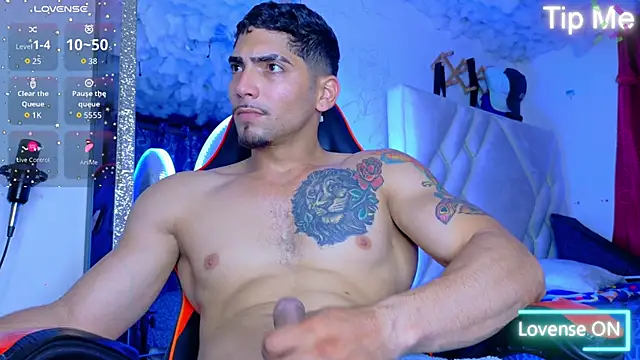 Snapshot of Rich_boy01 chatting on 20, 10, 2025 Rich boy01 online show from 20, 10, 2025