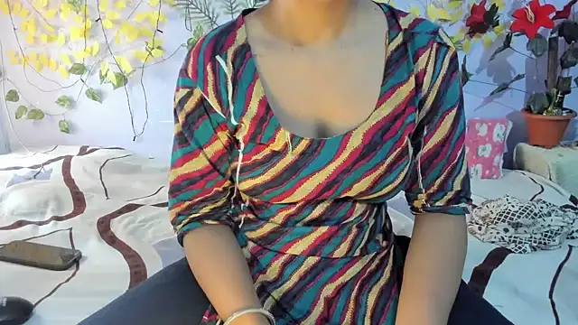 Snapshot of aarjulove chatting on 27, 6, 2026 aarjulove online show from 27, 6, 2026
