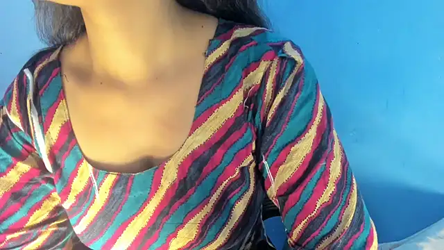 aarjulove online show from 17, 4, 2026