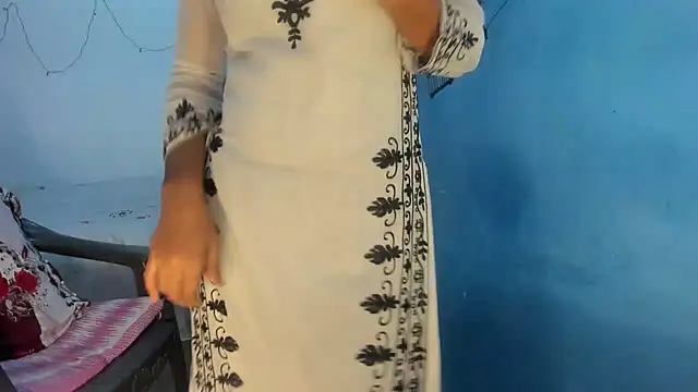 aarjulove online show from 6, 1, 2026