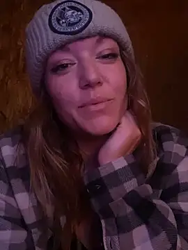 Snapshot of SummerV91 chatting on 10, 9, 2025 SummerV91 online show from 10, 9, 2025