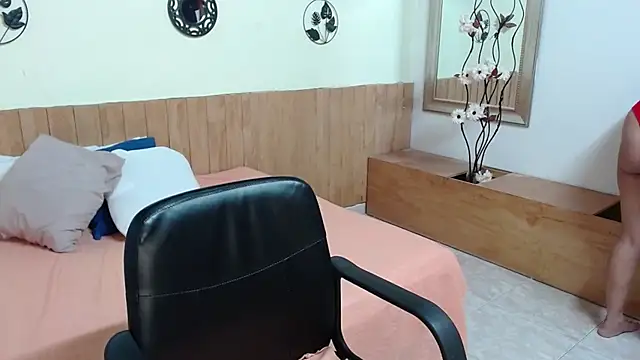 Suxxxy  online show from 1, 12, 2025