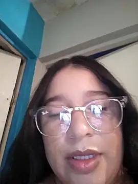 Snapshot of Leslydeleon23 chatting on 28, 9, 2025 Leslydeleon23 online show from 28, 9, 2025