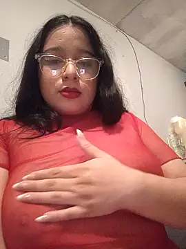 Snapshot of Leslydeleon23 chatting on 29, 9, 2025 Leslydeleon23 online show from 29, 9, 2025