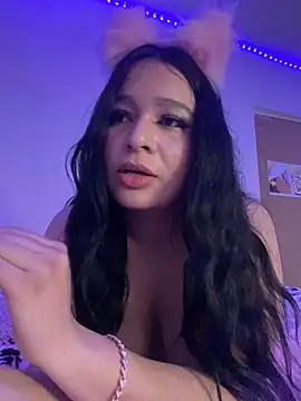 Snapshot of Leslydeleon23 chatting on 6, 3, 2025 Leslydeleon23 online show from 6, 3, 2025