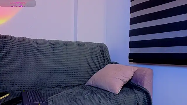  scarletmoore online show from 5, 3, 2026