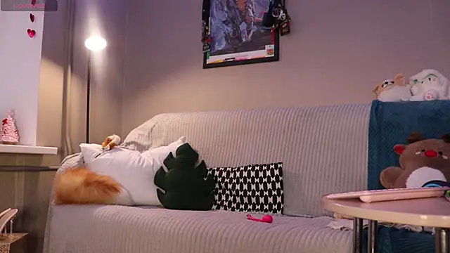 mari moon bunny online show from 15, 4, 2026