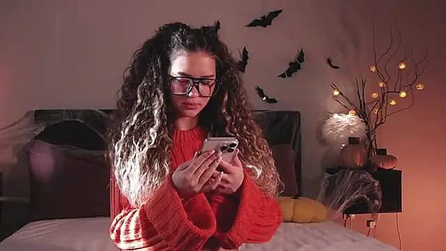 Snapshot of Denise_Garciia chatting on 31, 10, 2025 Denise Garciia online show from 31, 10, 2025