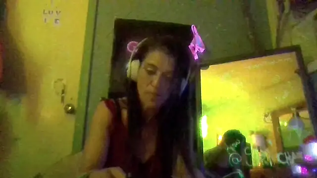 Snapshot of fantasymade69 chatting on 9, 11, 2025 fantasymade69 online show from 9, 11, 2025