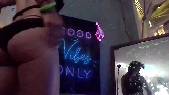 Snapshot of fantasymade69 chatting on 7, 11, 2025 fantasymade69 online show from 7, 11, 2025