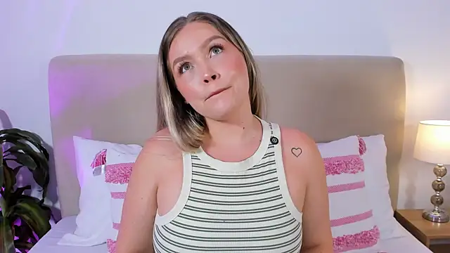 Snapshot of GaiaBaker chatting on 28, 5, 2026 GaiaBaker online show from 28, 5, 2026