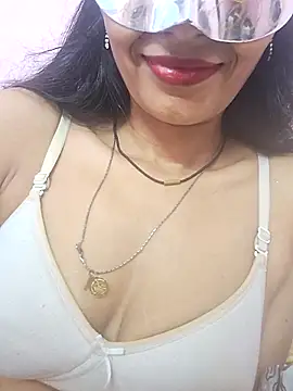 Snapshot of Nandinip2706 chatting on 28, 5, 2026 Nandinip2706 online show from 28, 5, 2026