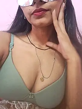 Snapshot of Nandinip2706 chatting on 27, 5, 2026 Nandinip2706 online show from 27, 5, 2026