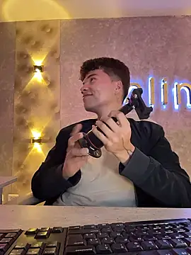 Logan smith1 online show from 8, 1, 2026