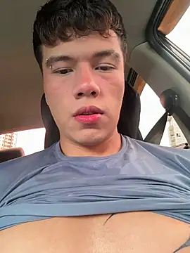 Snapshot of Logan_smith1 chatting on 27, 5, 2026 Logan smith1 online show from 27, 5, 2026