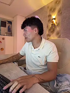 Logan smith1 online show from 24, 10, 2025