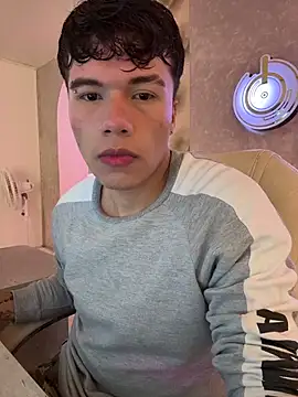 Logan smith1 online show from 19, 10, 2025