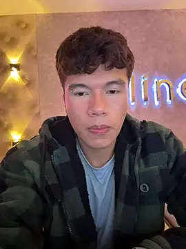 Logan smith1 online show from 4, 2, 2026