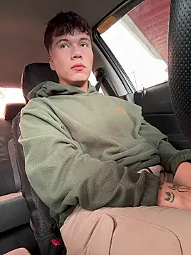 Logan smith1 online show from 15, 1, 2026