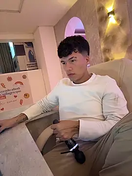 Logan smith1 online show from 7, 11, 2025