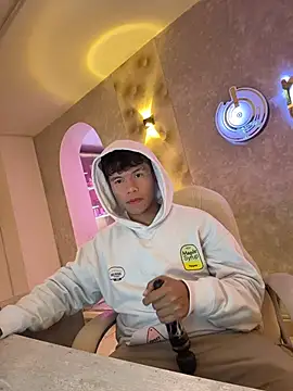 Logan smith1 online show from 13, 11, 2025