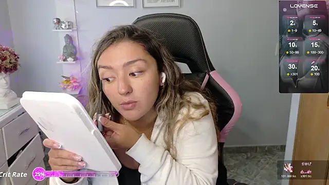 Snapshot of Melannyy_ chatting on 15, 5, 2026 Melannyy online show from 15, 5, 2026