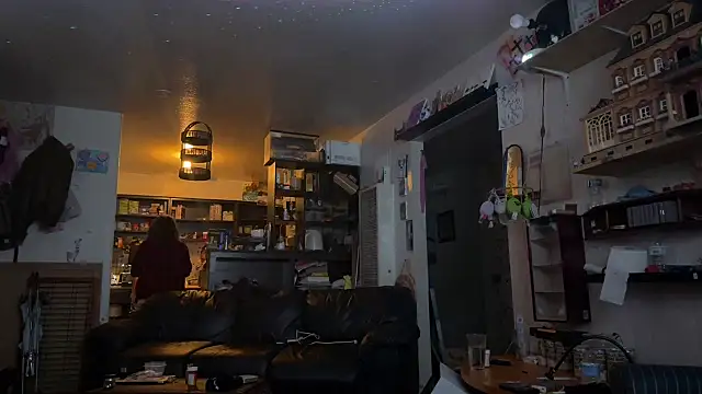 Snapshot of deadpi chatting on 4, 10, 2025 deadpi online show from 4, 10, 2025