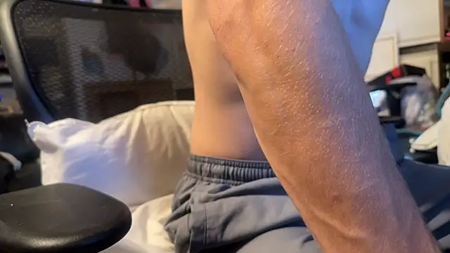 Snapshot of deadpi chatting on 19, 10, 2025 deadpi online show from 19, 10, 2025