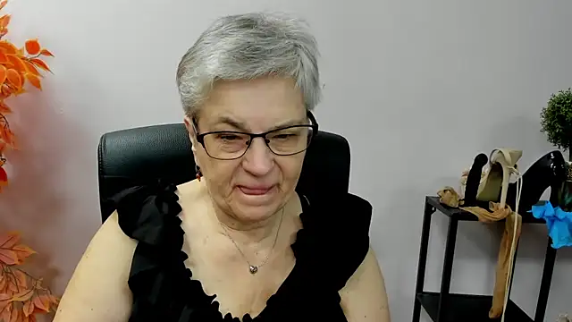 IrisDream online show from 9, 10, 2025