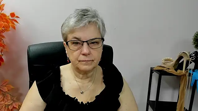 IrisDream online show from 10, 10, 2025