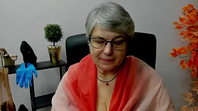 IrisDream online show from 10, 2, 2025